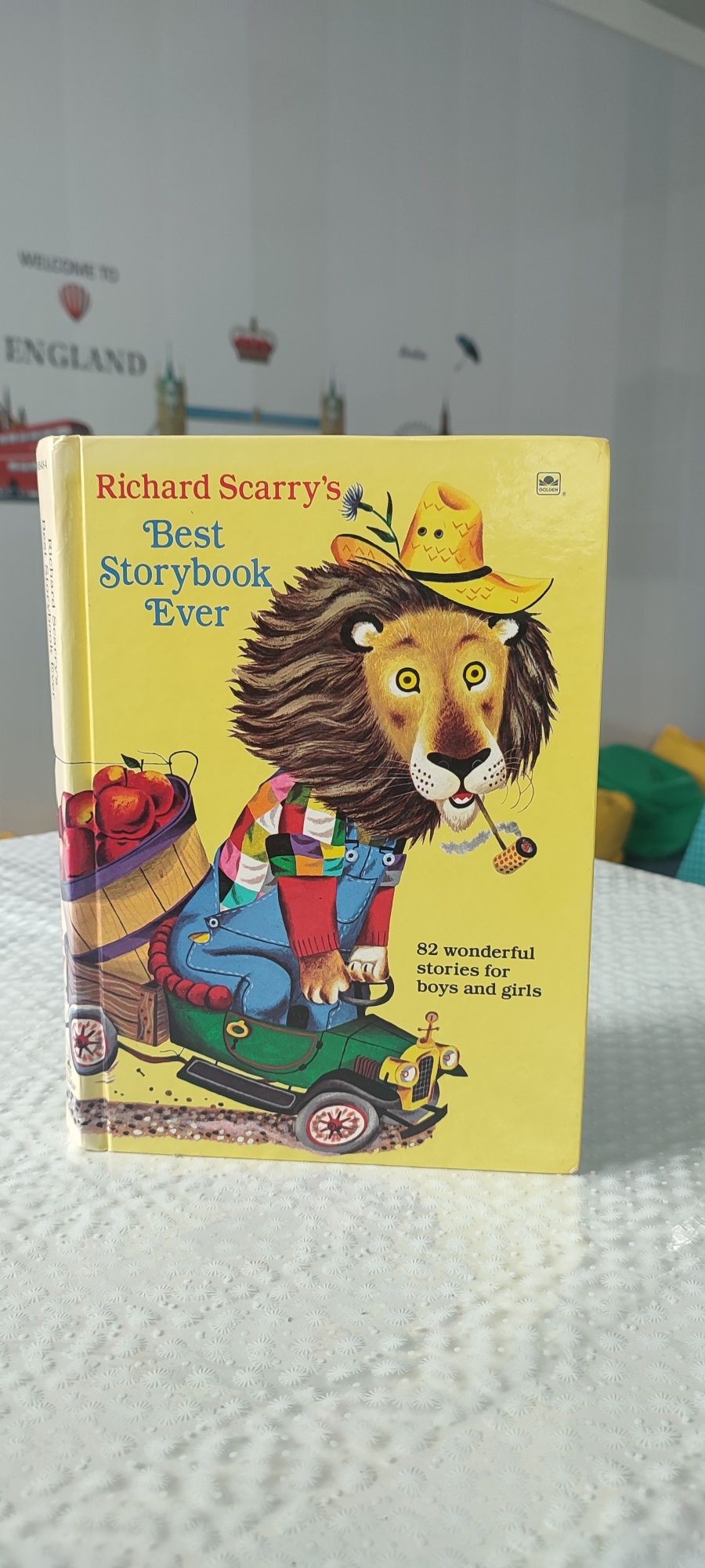 Richard Scarry's Best Storybook Ever. Річарда Скаррі. Англійська. Engl