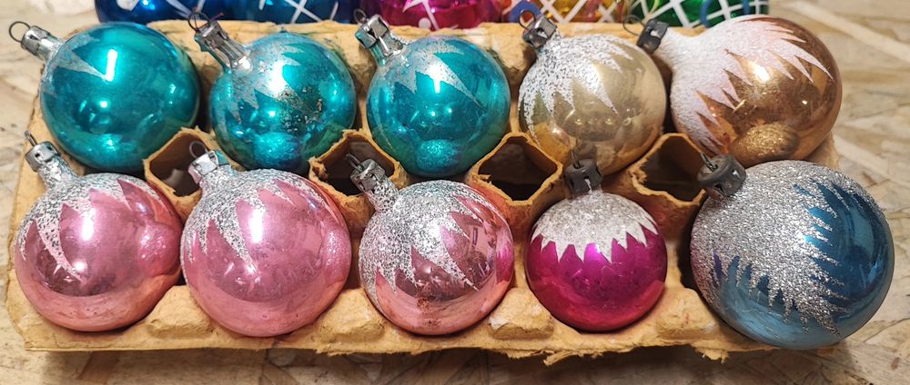 Stare szklane małe bombki ozdoby choinkowe prl