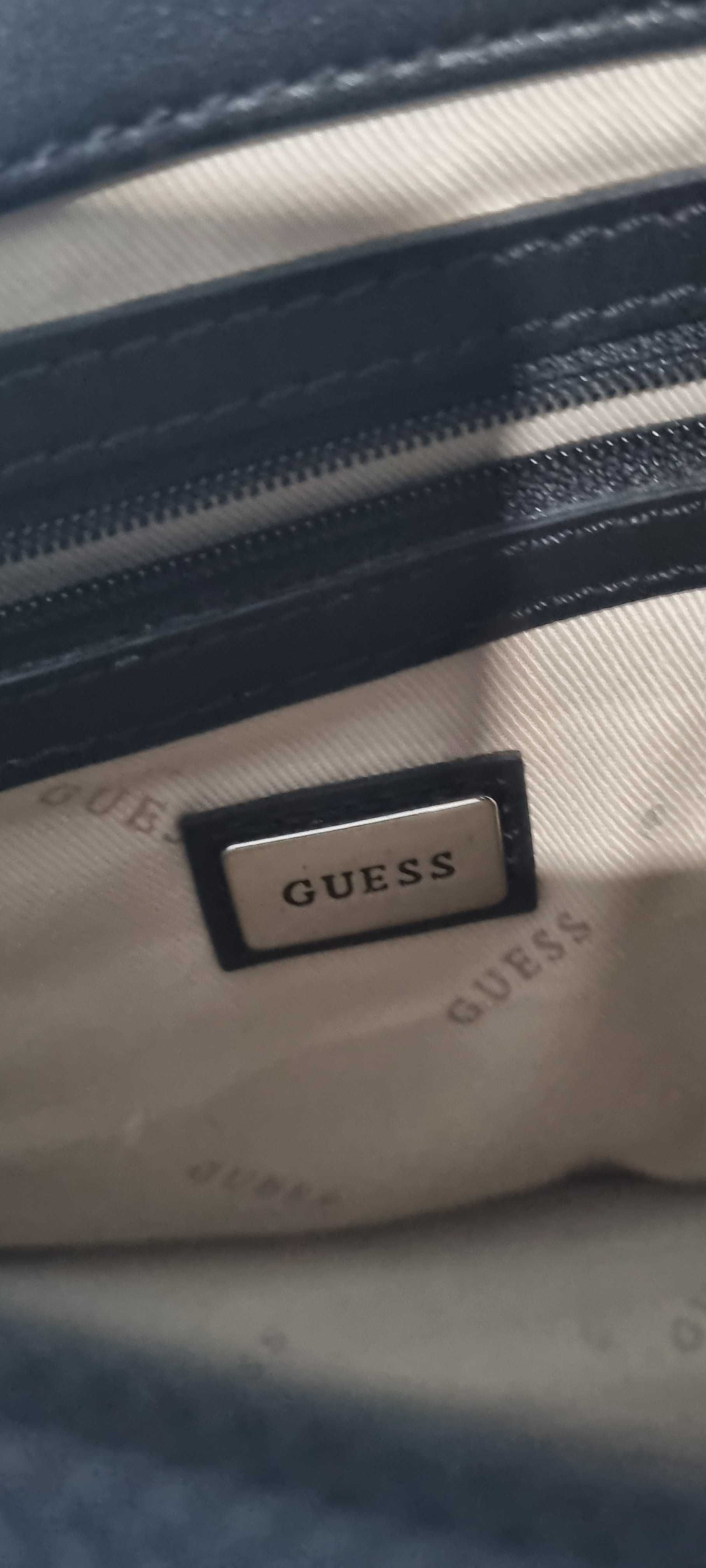 Czarna torebka Guess ćwieki róże unikat