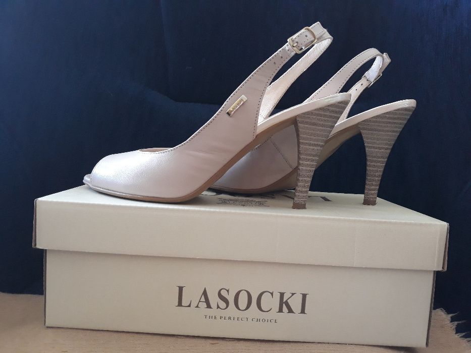 Sandałki na obcasie rozm.38