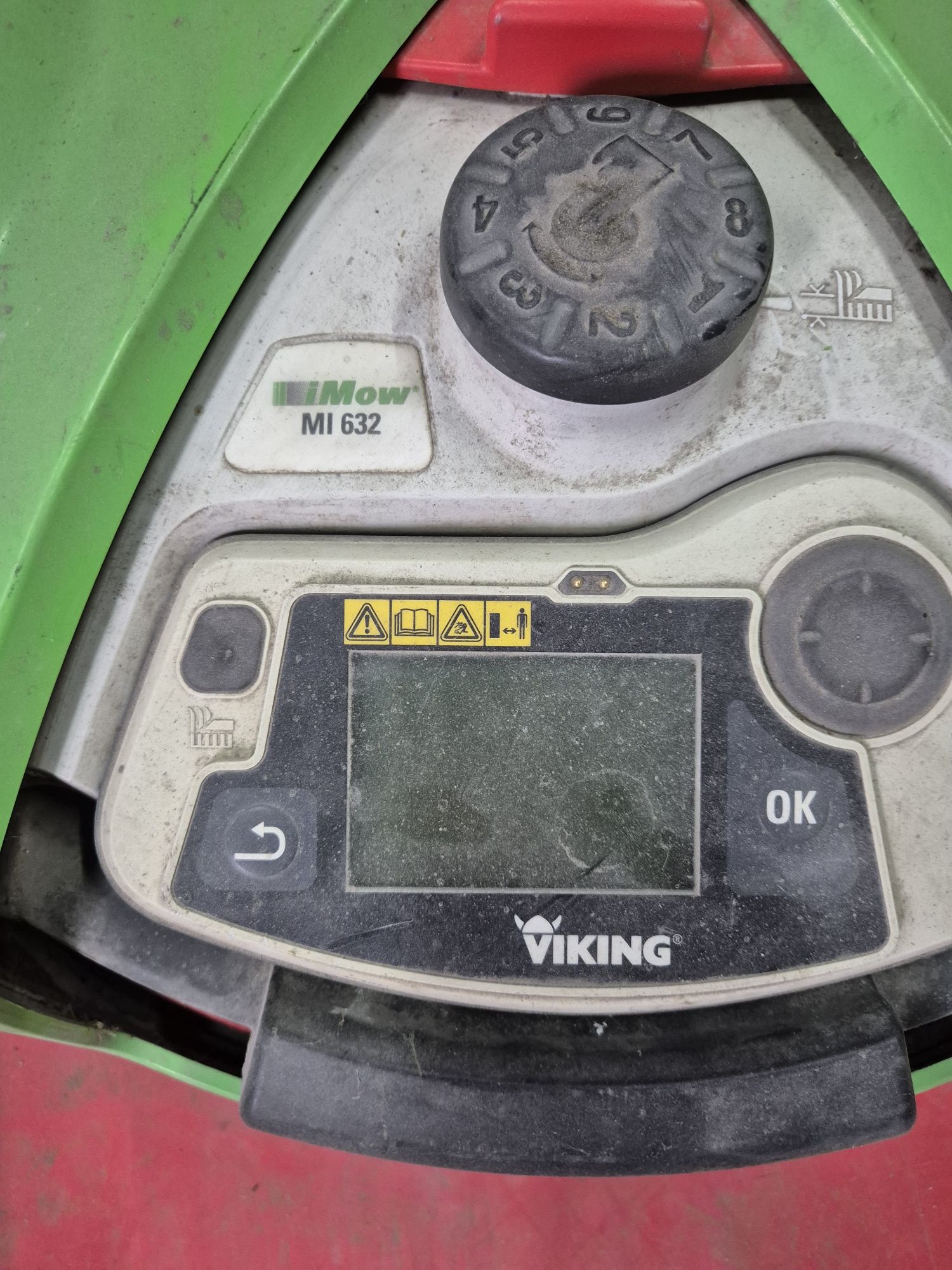Robot koszący Viking MI 632