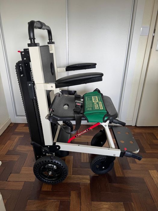 Cadeira de rodas elétrica para escadas