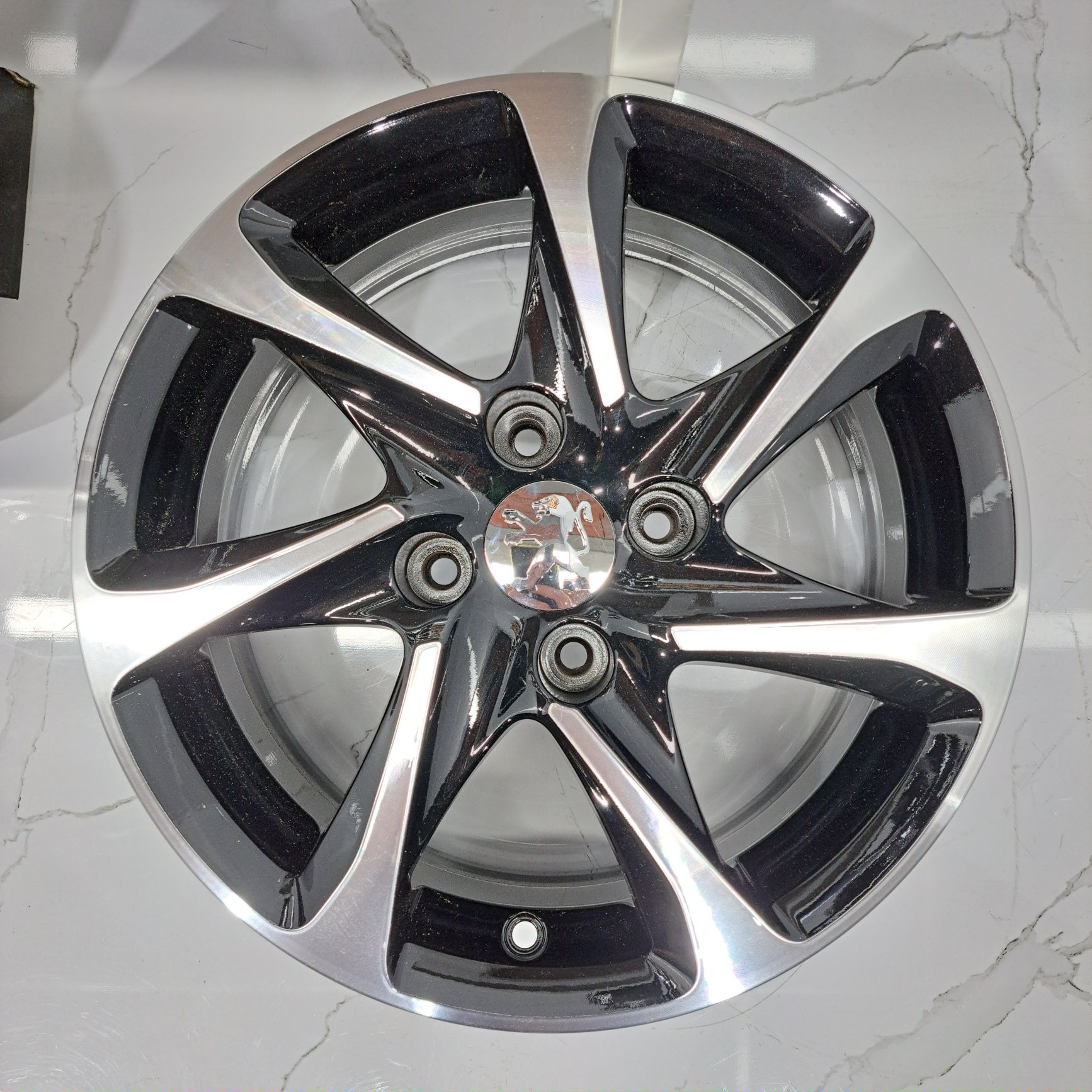 Jantes 15" originais Peugeot 207 208 partner Citroën C3 Berlingo 4x108