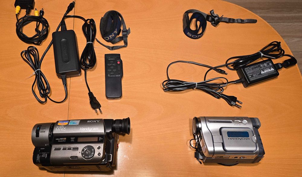 Kamera SONY CCD-TR840E Hi8, Sony DCR-TRV255E Digital 8