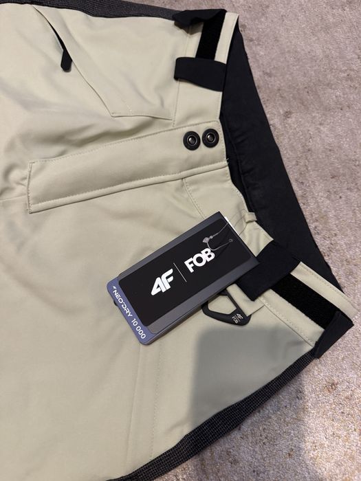 Spodnie snowboardowe 4F FOB