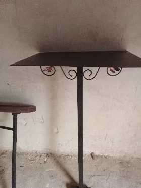 стол  и лавочка на кладбище