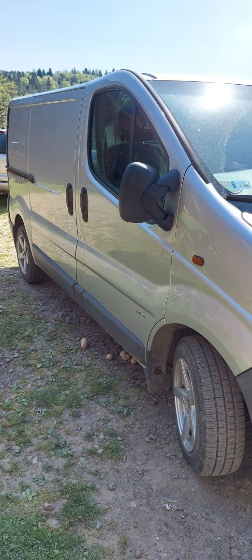 Opel Vivaro 2005