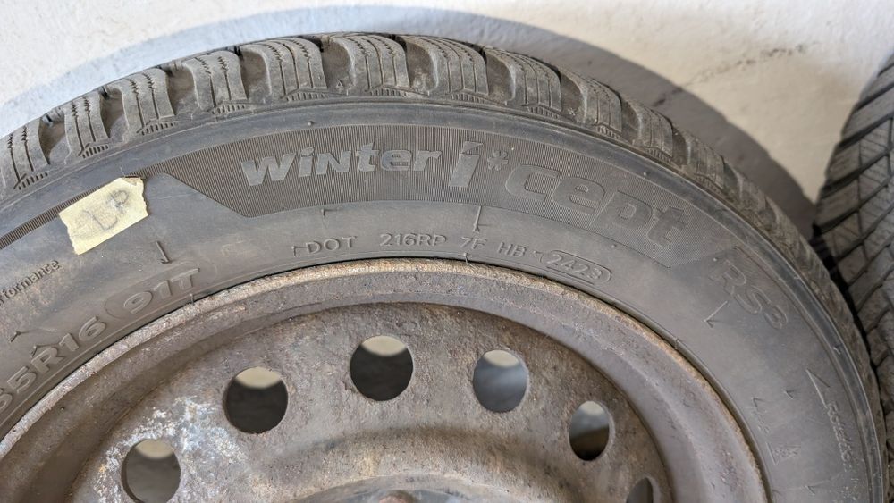Koła z Oponami Zimowymi Hankook Winter i*cept RS3 205/55r16 prod 2423