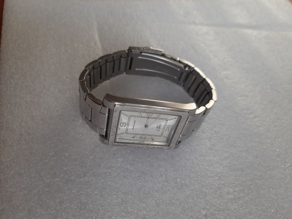 Часы мужские Casio MTP-1234, Cardi Baccara, женские Guess