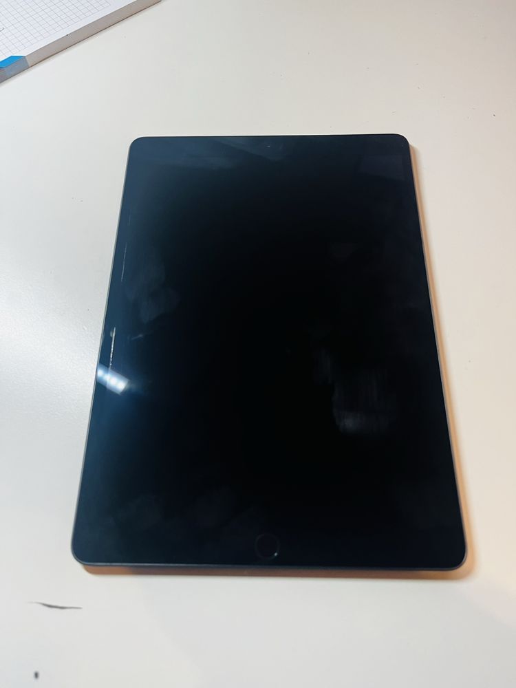 iPAD  AIR 3TH 3 generacji uszkodzony 64gb