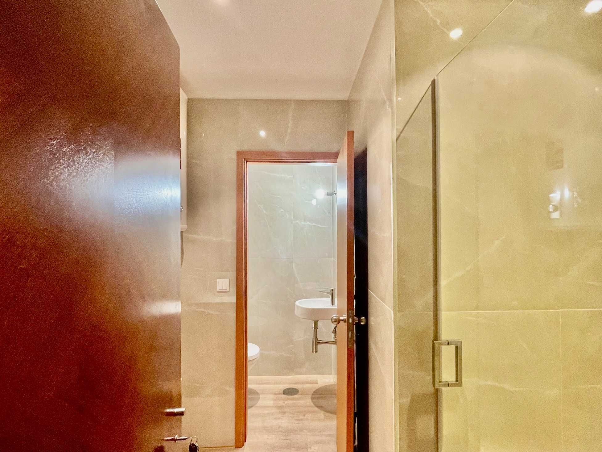 Excelente T3 Renovado no centro de Espinho