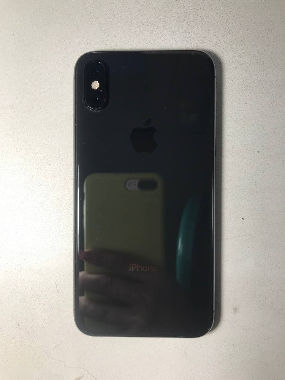 Продам IPhone Xs