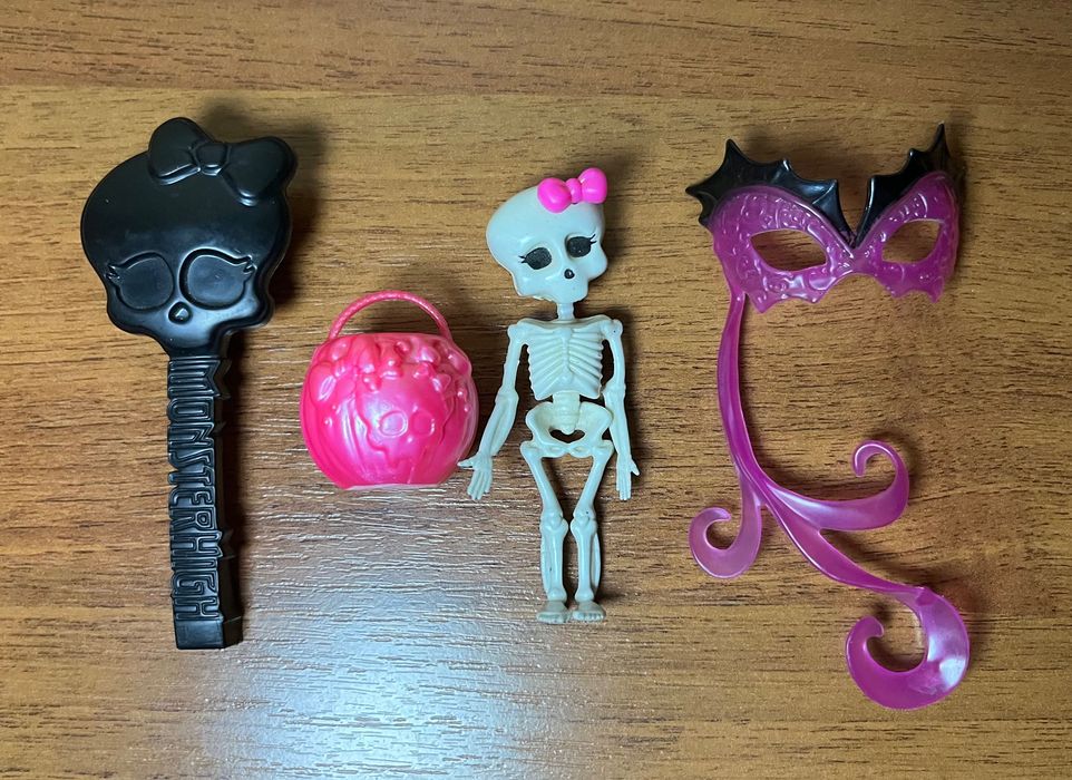 Дракулаура Monster High