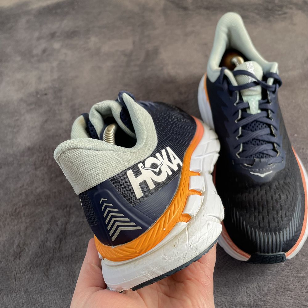 Чоловічі кросівки Hoka clifton 7. P. 40.