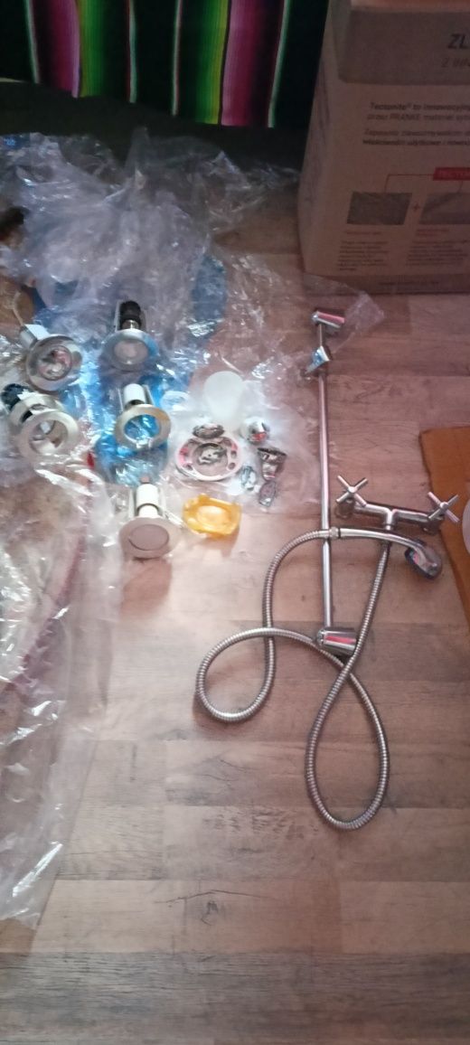 WC umywalka bidet baterie i inne