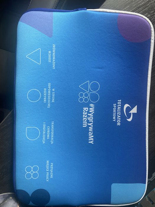 Pokrowiec na laptopa