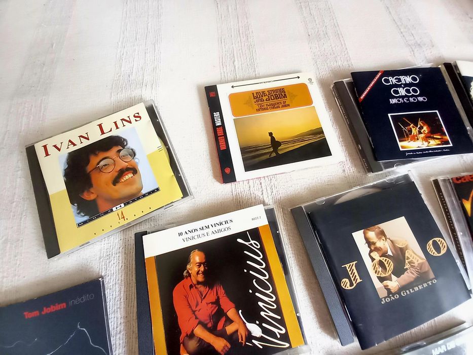 Cds de música brasileira a quatro euros cada