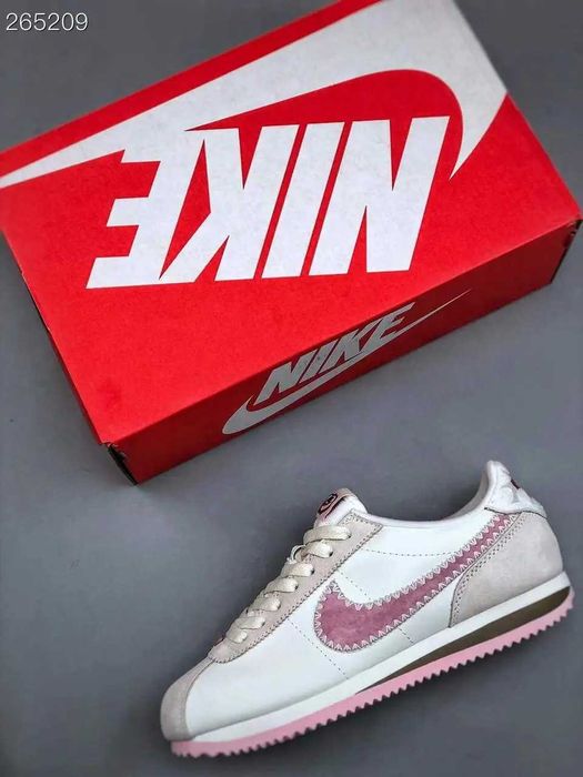 кросівки Nike Cortez