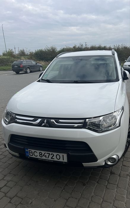 Mitsubishi Outlander 2012