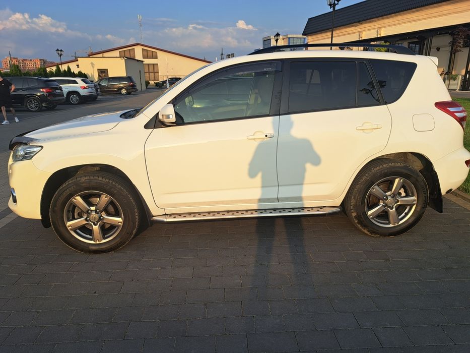 Продам Toyota Rav 4, 2012