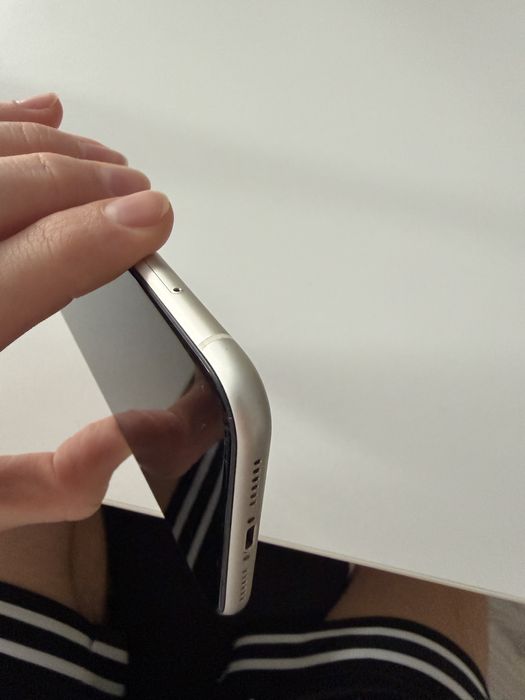 iPhone 11 – 64 GB – Stan bardzo dobry!