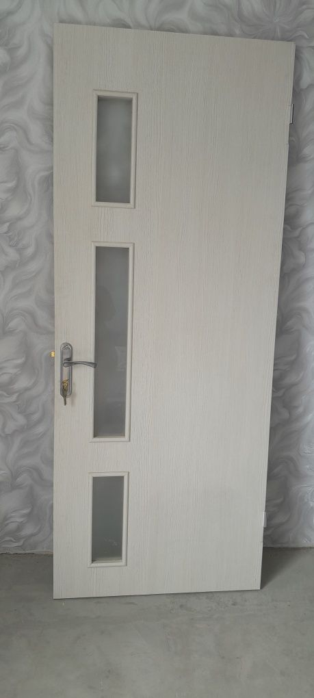 Продам нові міжкімнатні двері