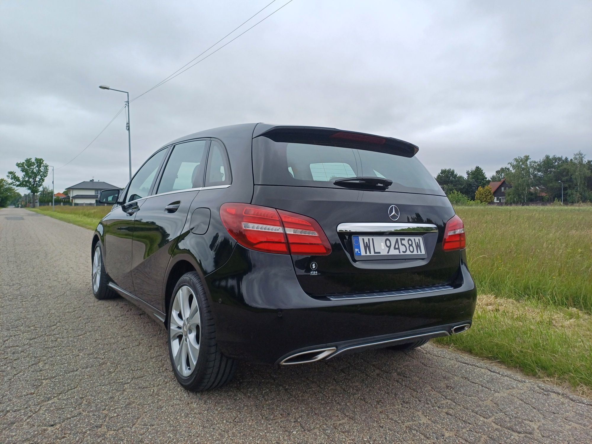 Mercedes B W180 Navi Skóra wersja  Urban Automat Zrejestrowany