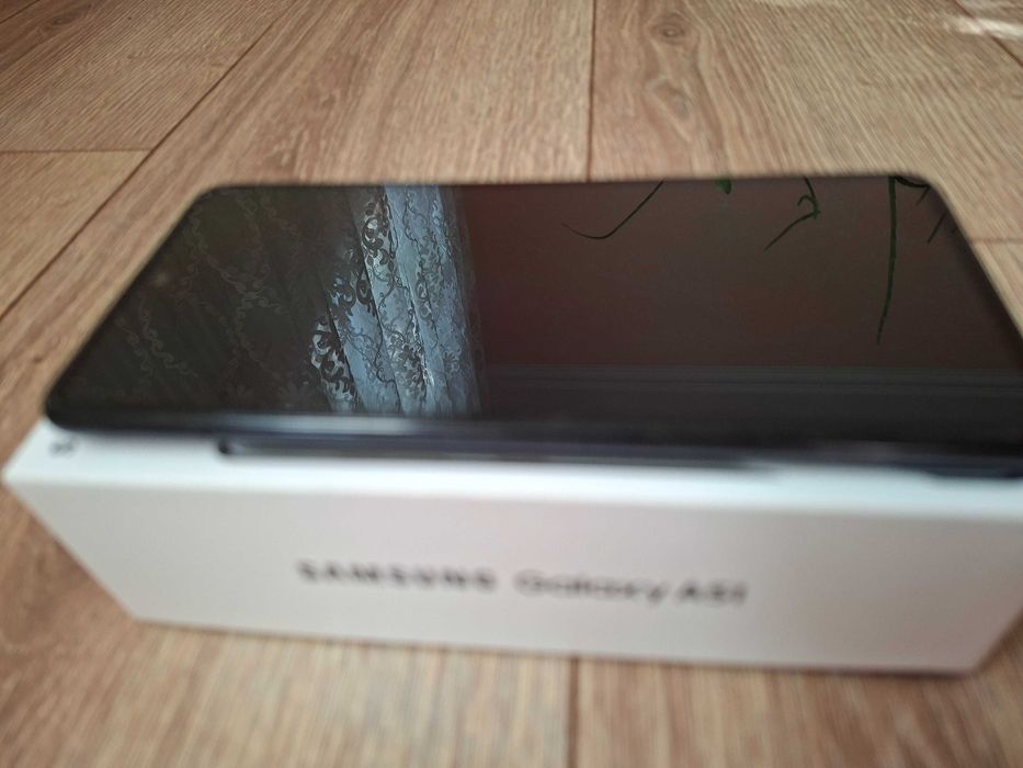 Samsung A51 6/128g в ідеальному стані. Куплений в Україні