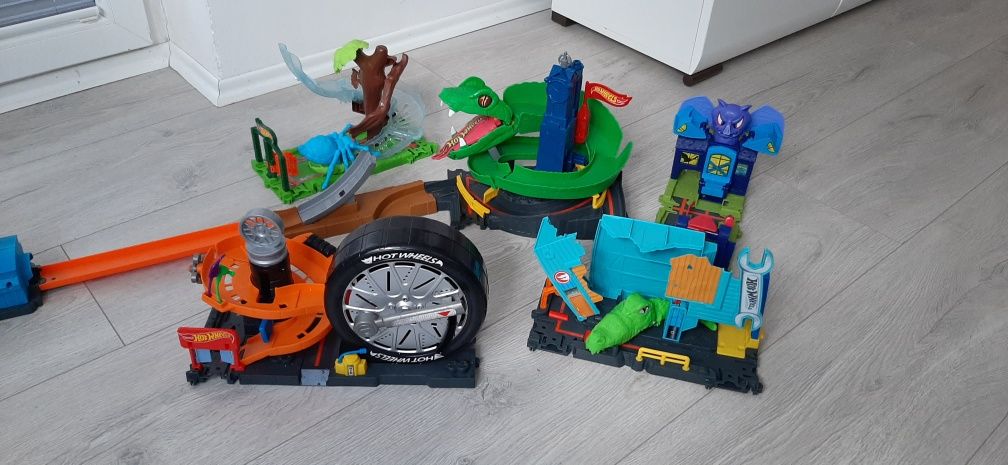 Zestaw Hotwheels Warsztat opon