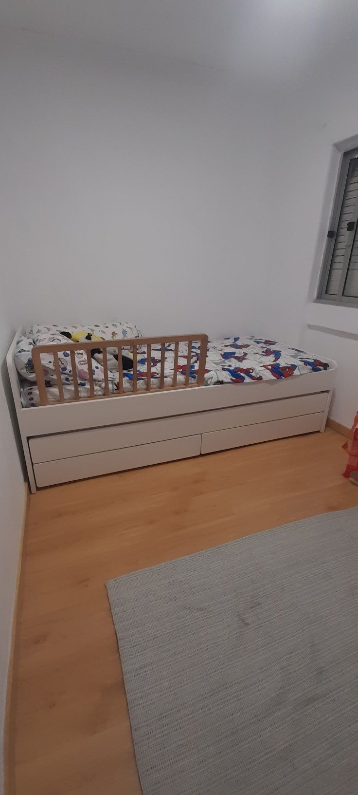 Vendo Cama Ikea com gavetão