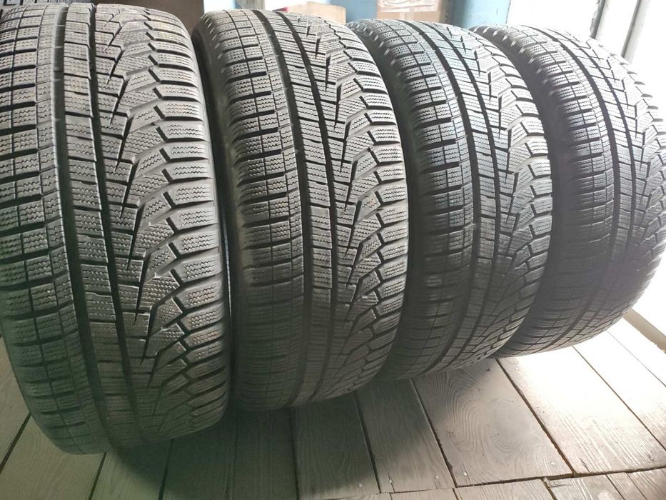 18 235/45 Hankook WinterIceptEvo2 шини зима