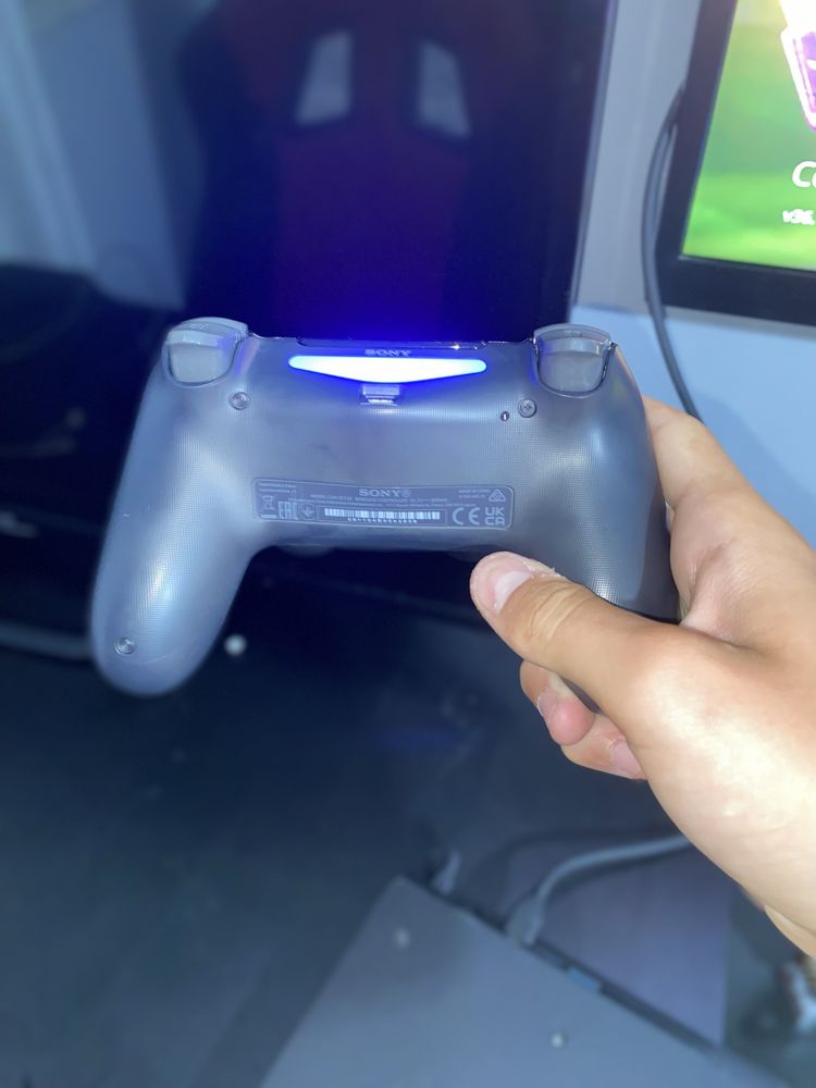 Playstation 4 em bom estado!