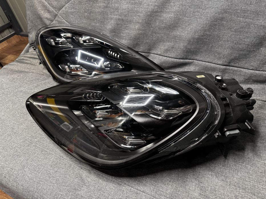 Фара Правая , левая Porshe Cayenne 9y 2019-2023 usa