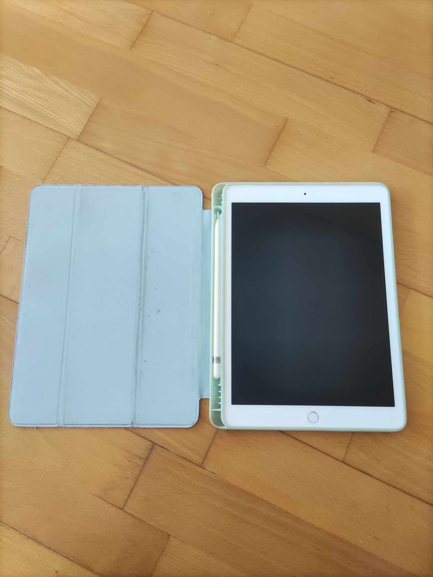 iPad (7ª geração) Branco c/ Apple Pencil