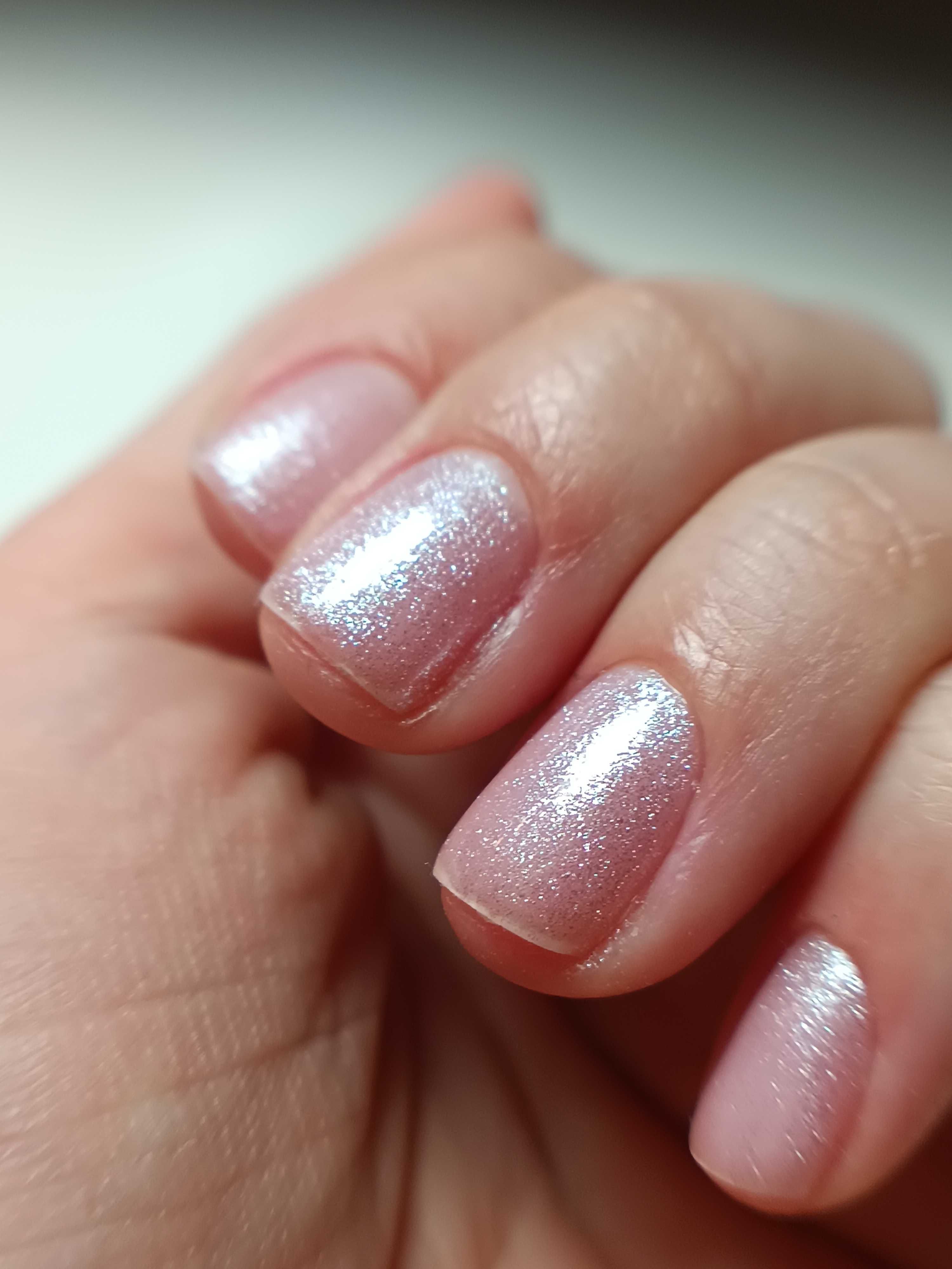 Manicure hybrydowy