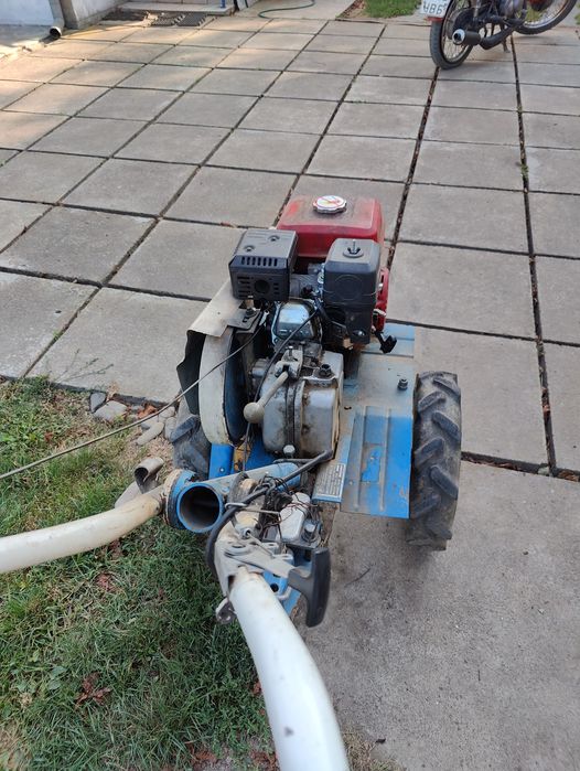 Мотоблок з причепом