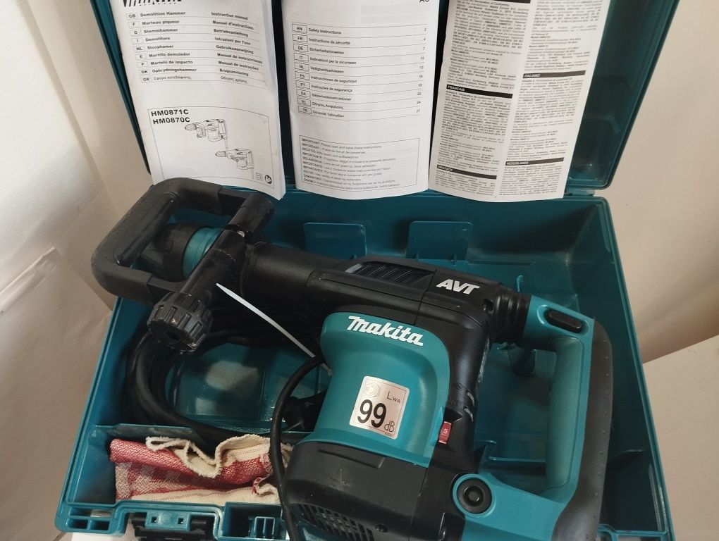 Makita HM0871C młot udarowy kujący wyburzeniowy SDS max 2023r