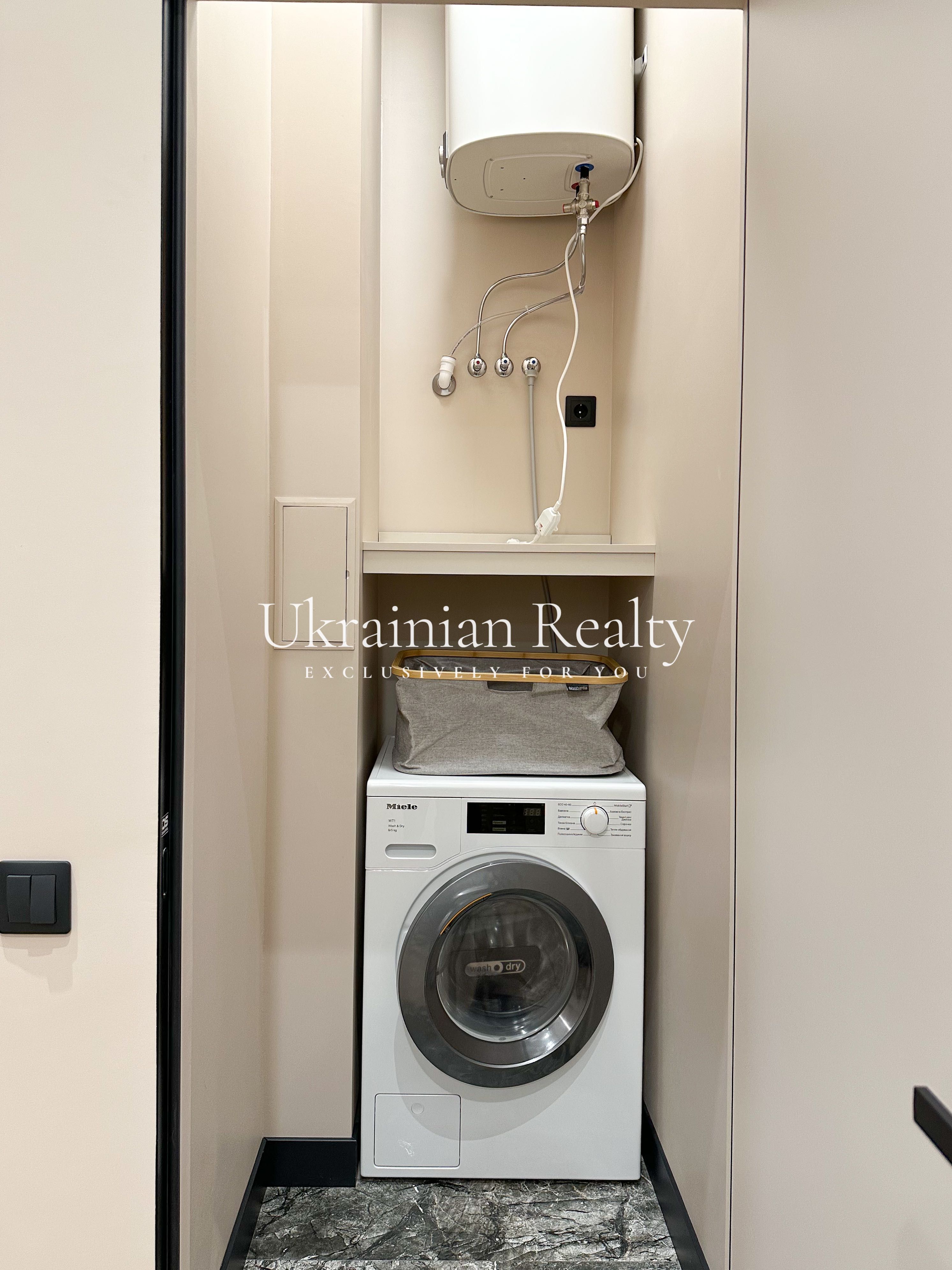 Продаж 2-к квартири вул. Стрілецька, 7/6 (Золоті ворота)