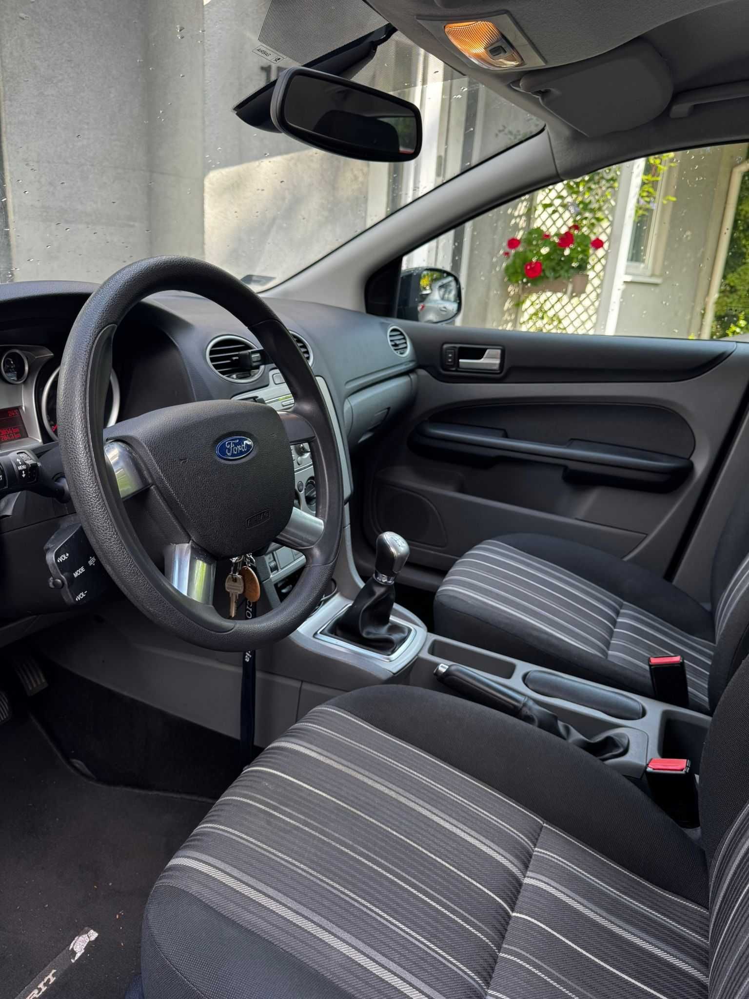 Ford Focus 1.6 benzyna na sprzedaż