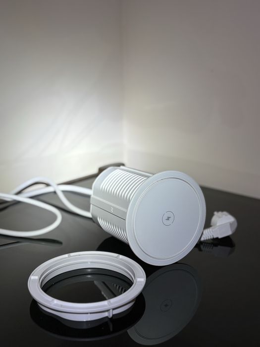 Прихований блок живлення для кухні/меблів