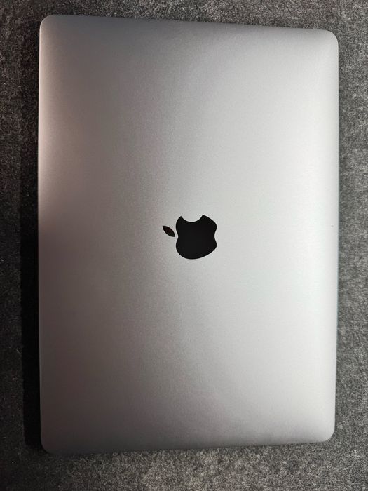 MacBook Air M1 16GB/256GB