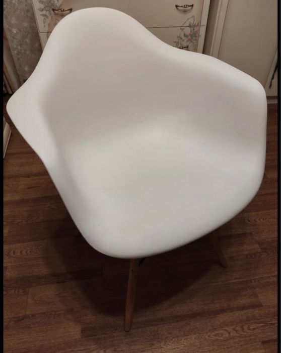 Стілець - крісло фірми drommel