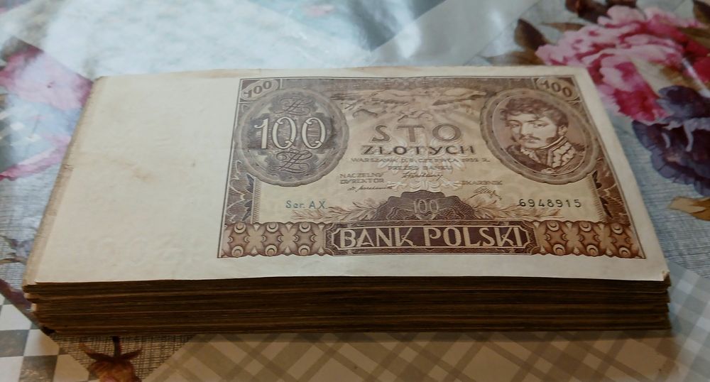 Sprzedam banknoty 100 sztuk