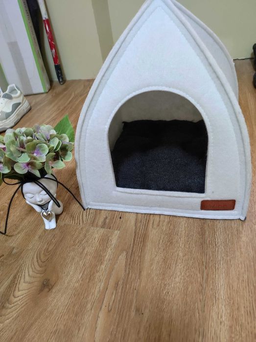 Лежанка для котика