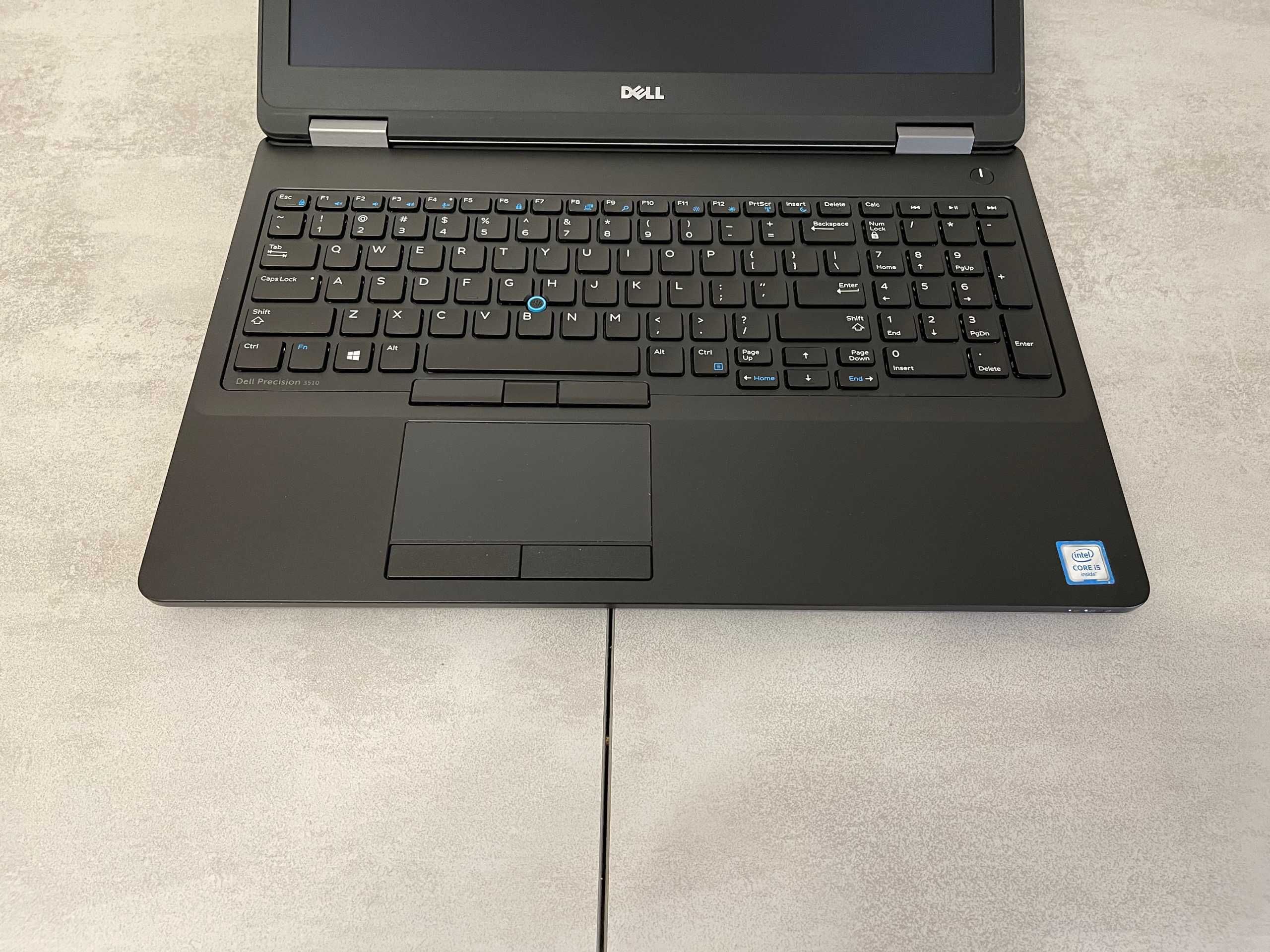 Dell Precision 3510 15,6" FHD IPS i5-6300HQ 16GB 256GB AMD FirePro 2GB