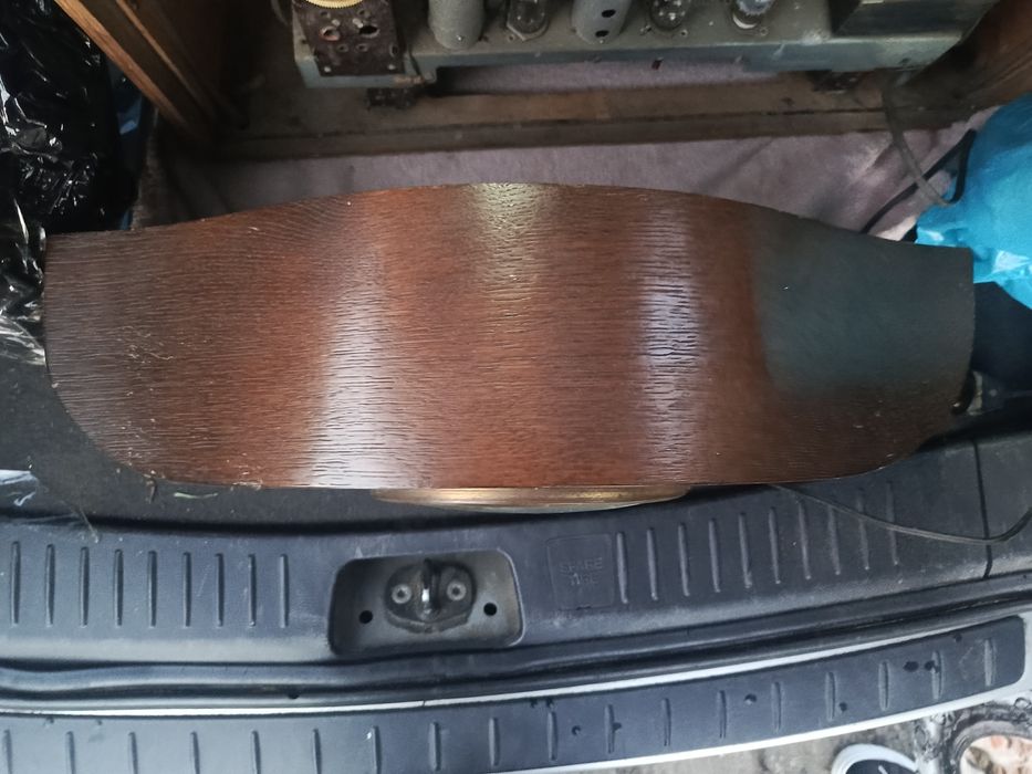 Stary zegar kominkowy przerobiony na baterię