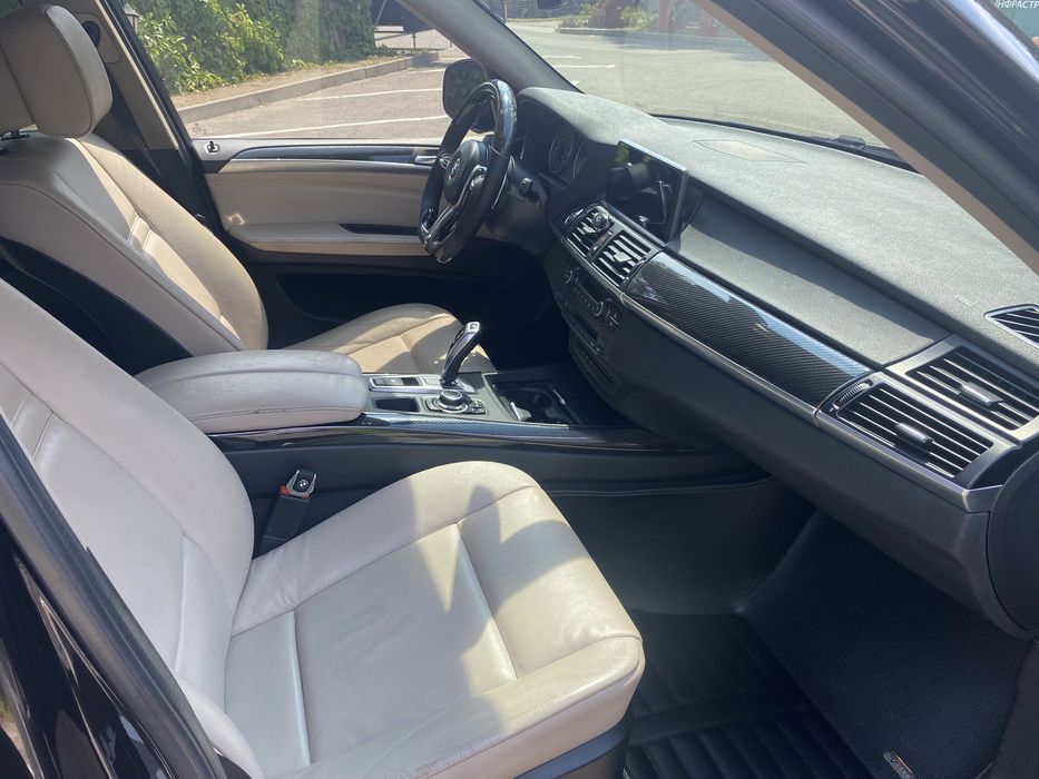 Продам BMW X5 E70 2013 3.0 бензин