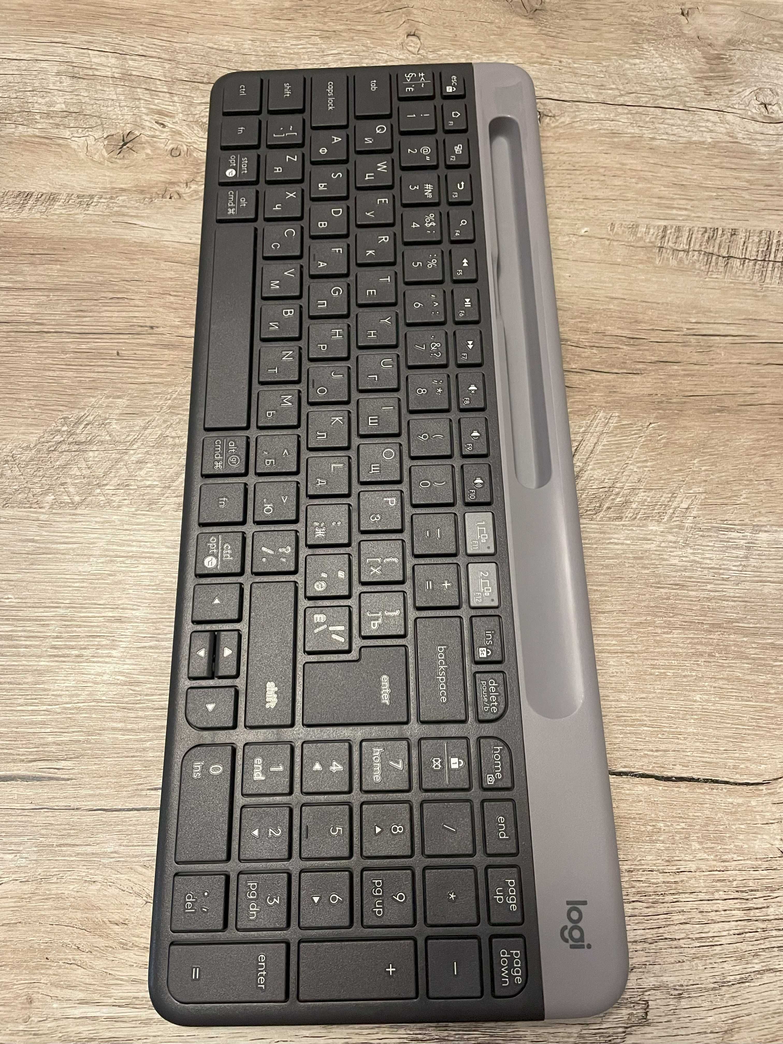 Клавіатура Logitech k580