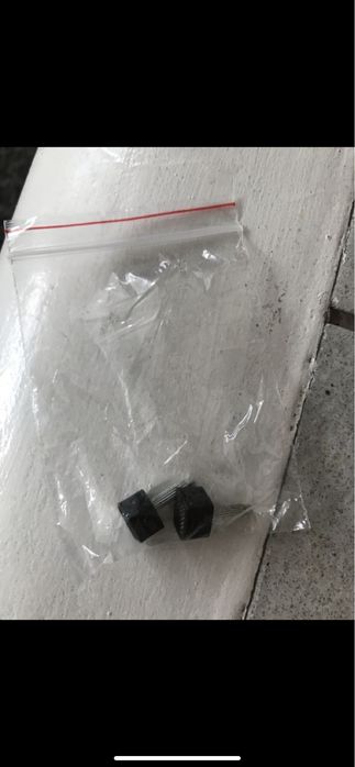 Botki na cienkim obcasie zabudowane