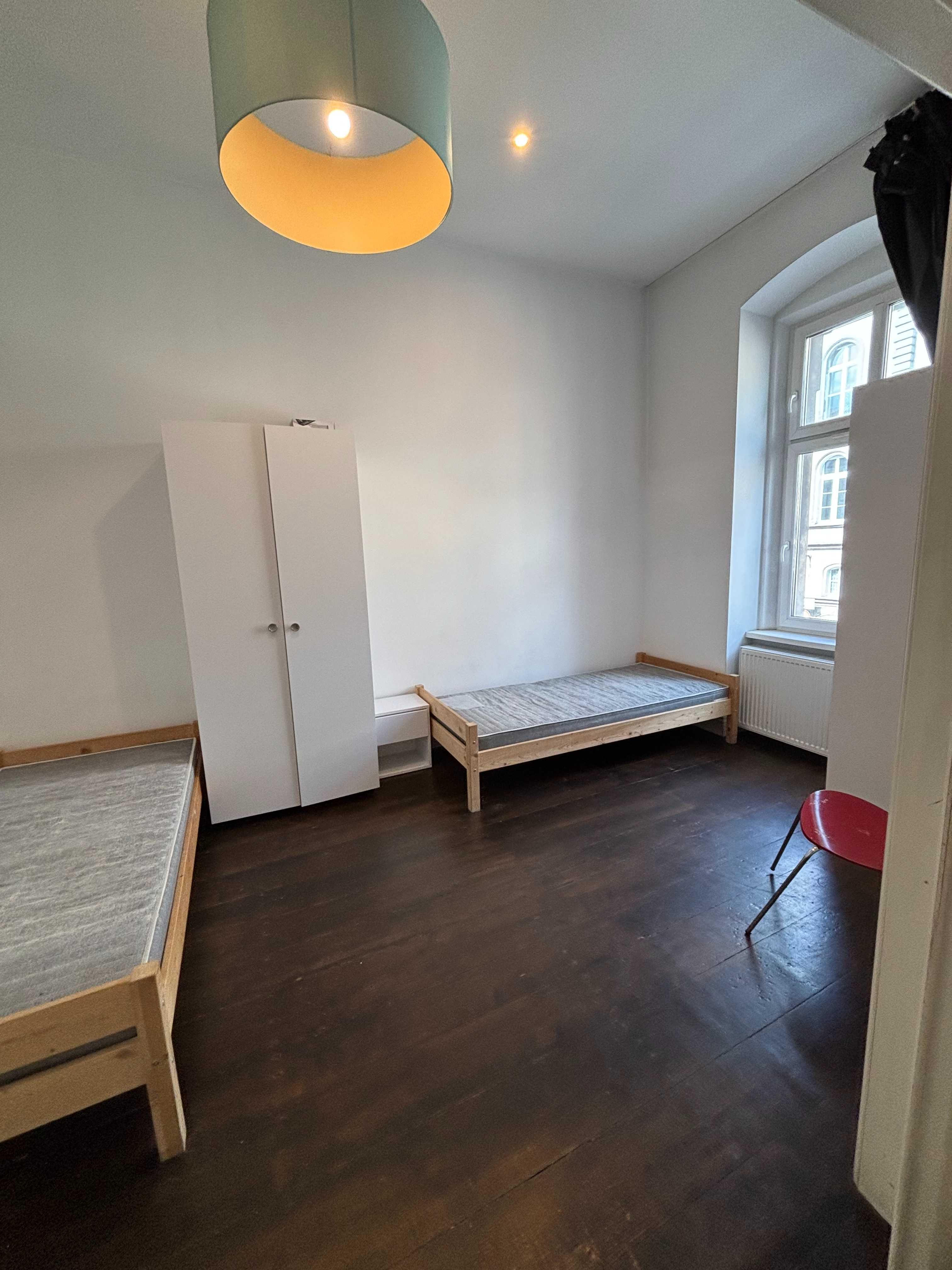 Mieszkanie trzypokojowe Świdnica 93,2 m 2 - 3000,00 złotych